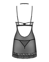 Prześwitująca koszulka, stringi i choker