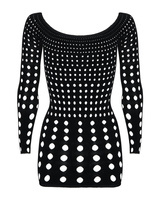 Czarna sukienka z długim rękawem