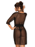 Czarny peniuar i koronkowy choker