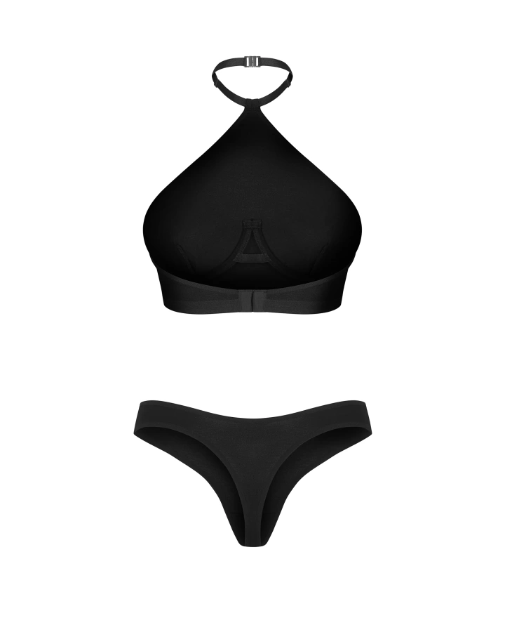 Top i stringi z napisem „I AM LIMITED EDITION”