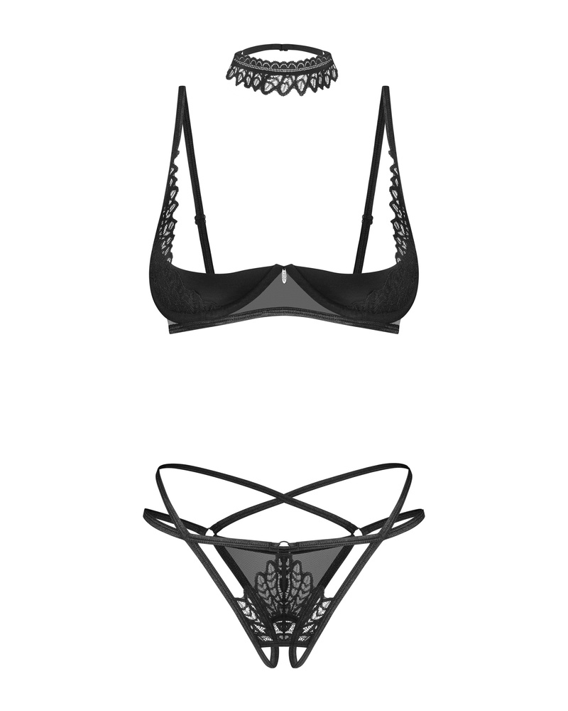 Mezzo reggiseno, perizoma aperto sul cavallo e choker